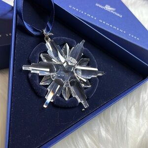 2006 Swarovski Snowflake Ornament